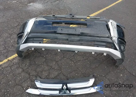 2018 Mitsubishi Outlander Es from USA, damaged, VIN JA4AD2A38JJ003053